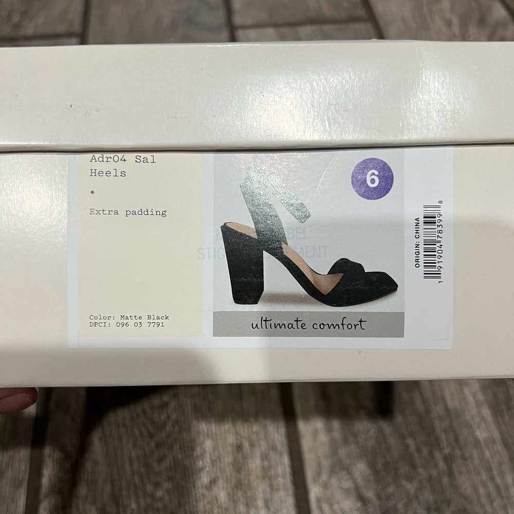 Women black heels